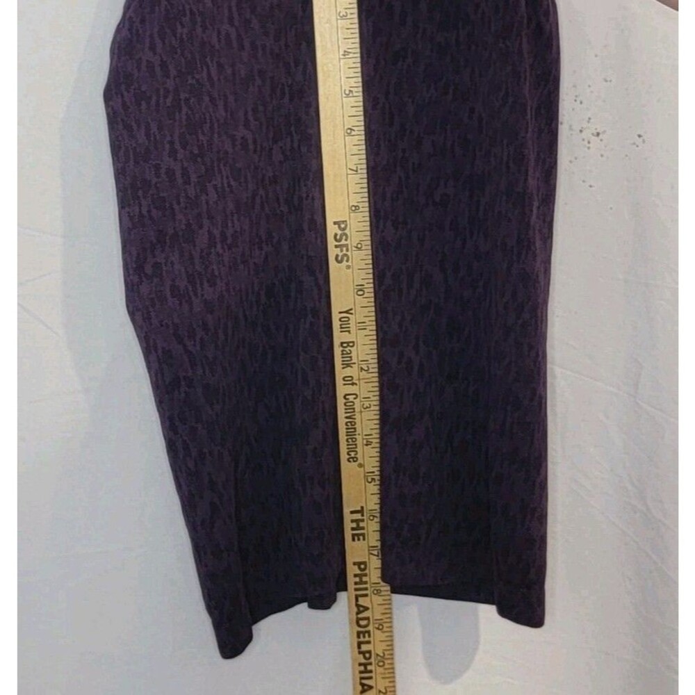Athleta Momentum Womens XS racer back Tank Purple Black Yoga Gym Longer Style - Picture 10 of 10
